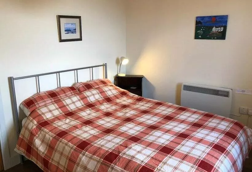 Steading Holidays   Ocean View