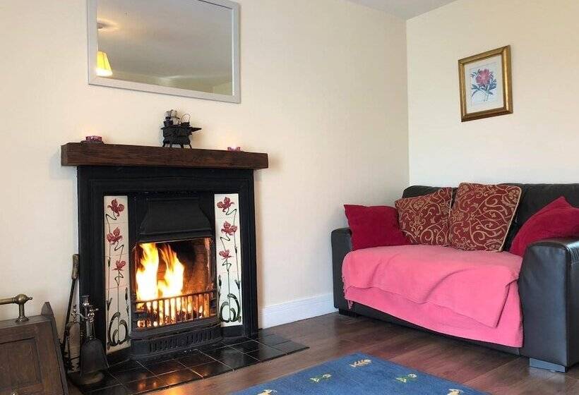 Steading Holidays   Ocean View