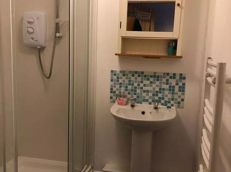 Steading Holidays   Ocean View