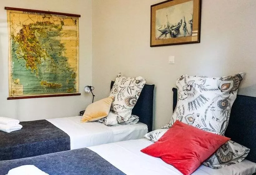 A Happy Stay By Edem Beach