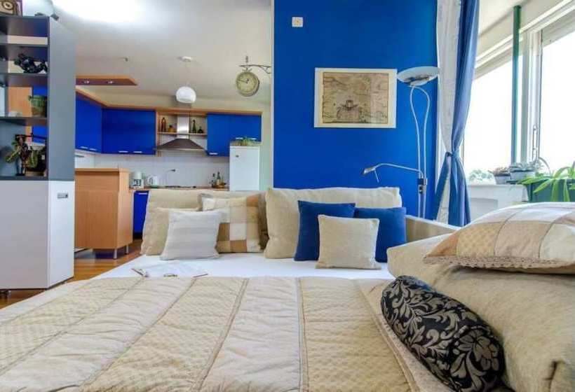 Apartments Blue Lounge