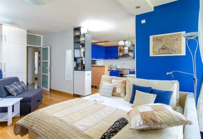 Apartments Blue Lounge