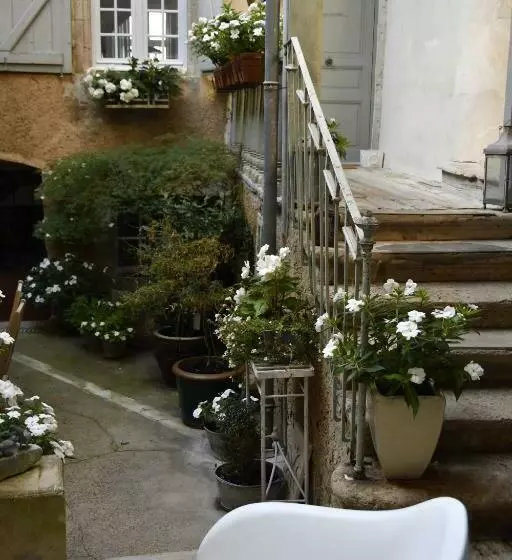 ベッドアンドブレックファースト Les Chambres De L Horloge