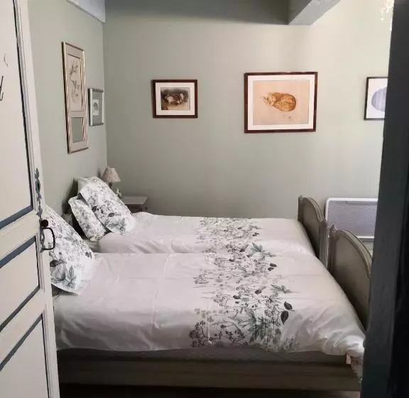 ベッドアンドブレックファースト Les Chambres De L Horloge