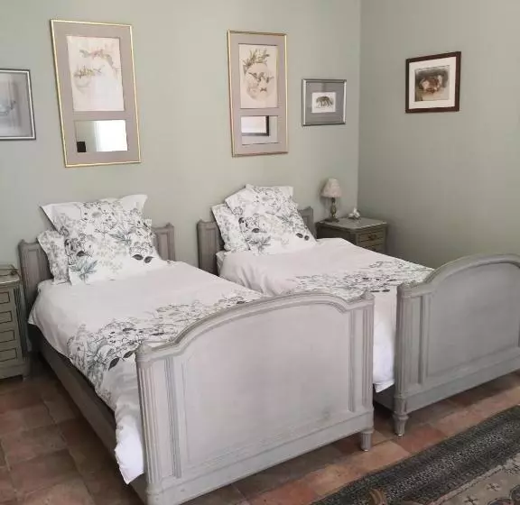 ベッドアンドブレックファースト Les Chambres De L Horloge