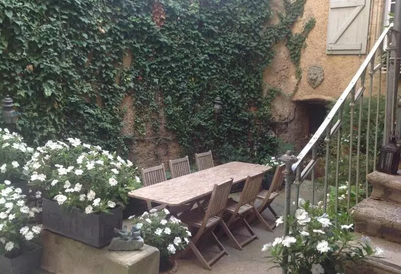 ベッドアンドブレックファースト Les Chambres De L Horloge