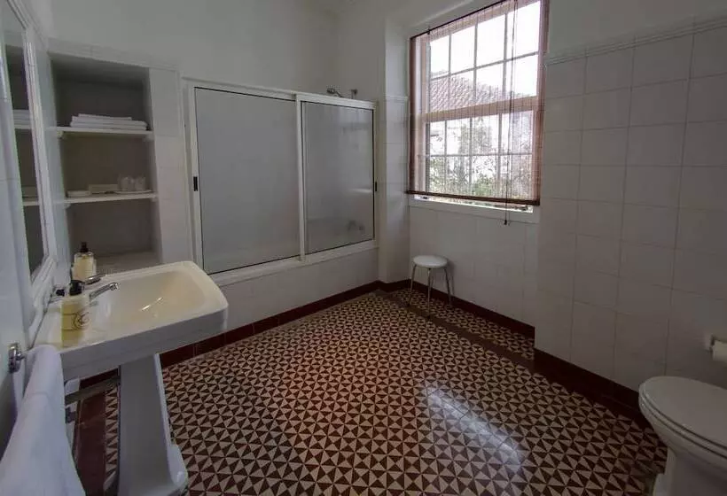 Aamiaismajoitus (B&B) Quinta Das Buganvílias