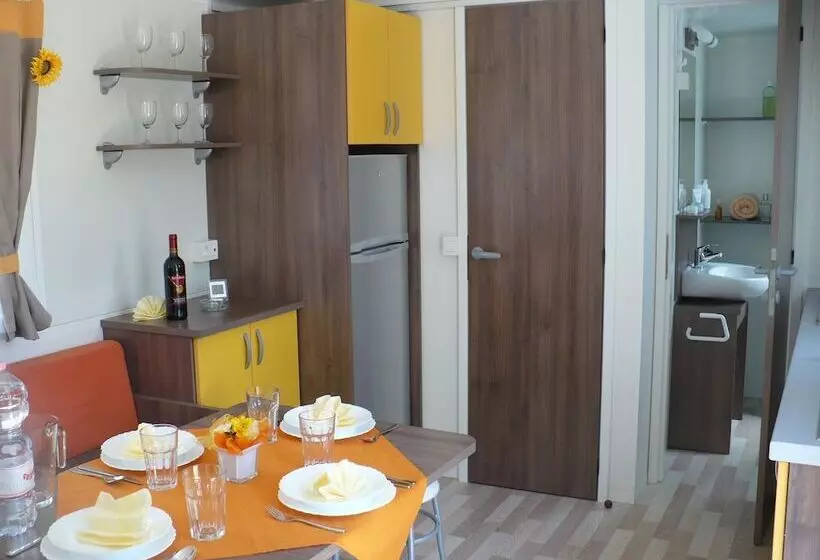 Hotelli Victoria Mobilehome Riva Nuova Village