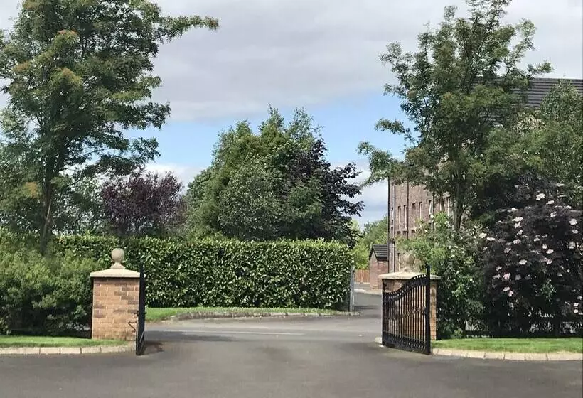 پانسیون Killead House