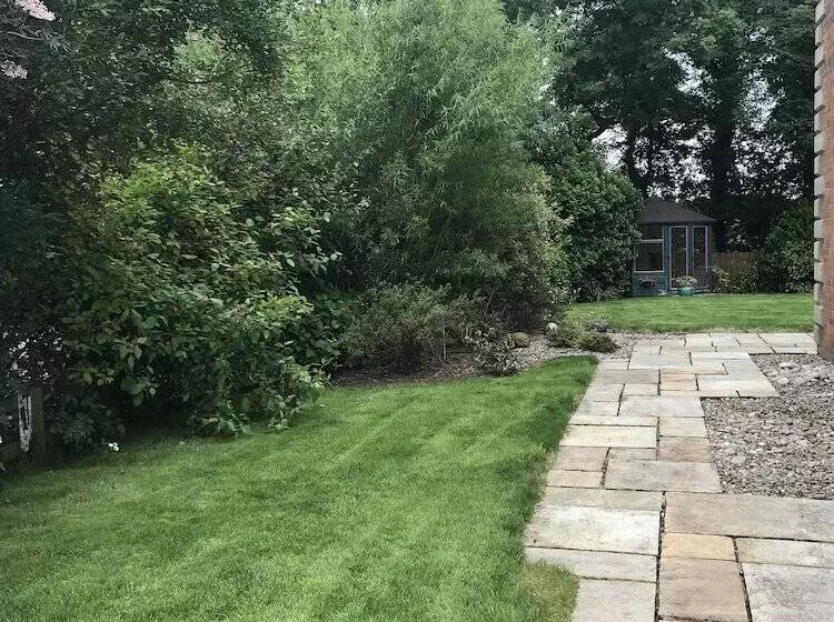 پانسیون Killead House