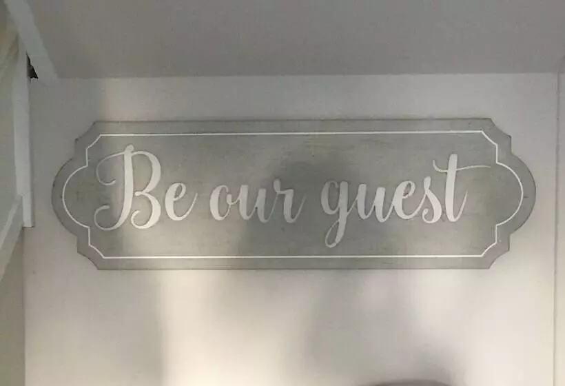 پانسیون Killead House