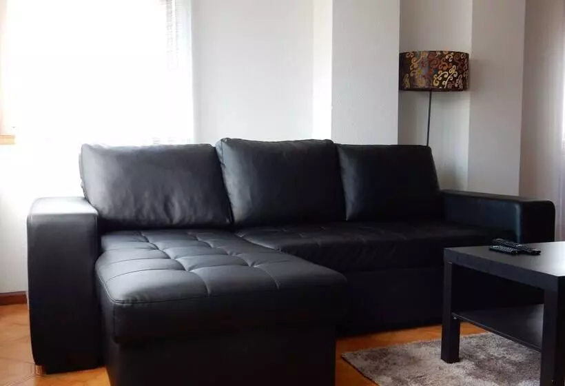 Praceta Almeida Garrett Apartment