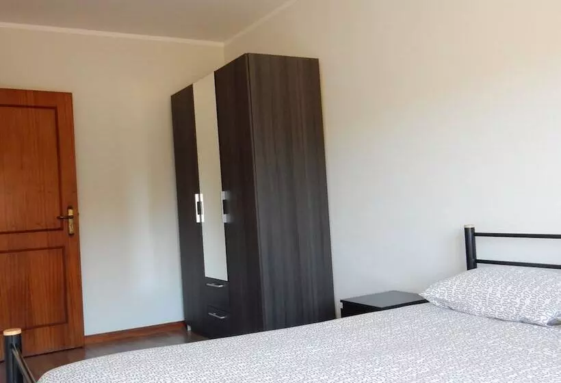 Praceta Almeida Garrett Apartment