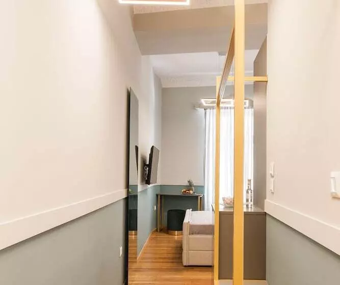 Step One   Luxury Suites Right In The Heart Of Acropolis Next To Metro Station