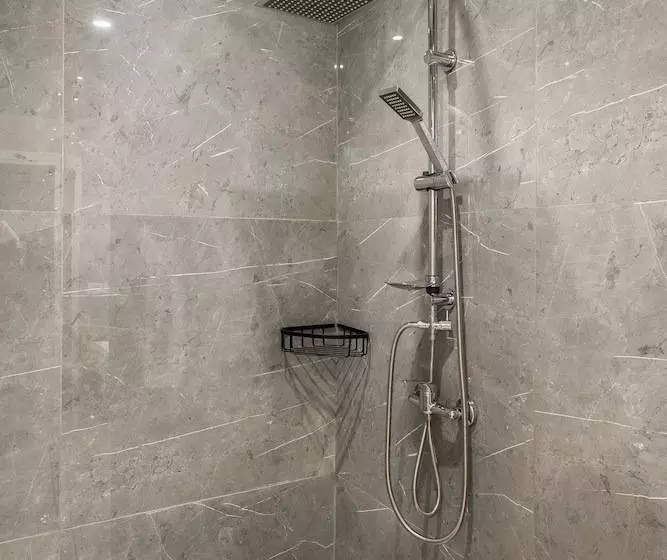 Step One   Luxury Suites Right In The Heart Of Acropolis Next To Metro Station