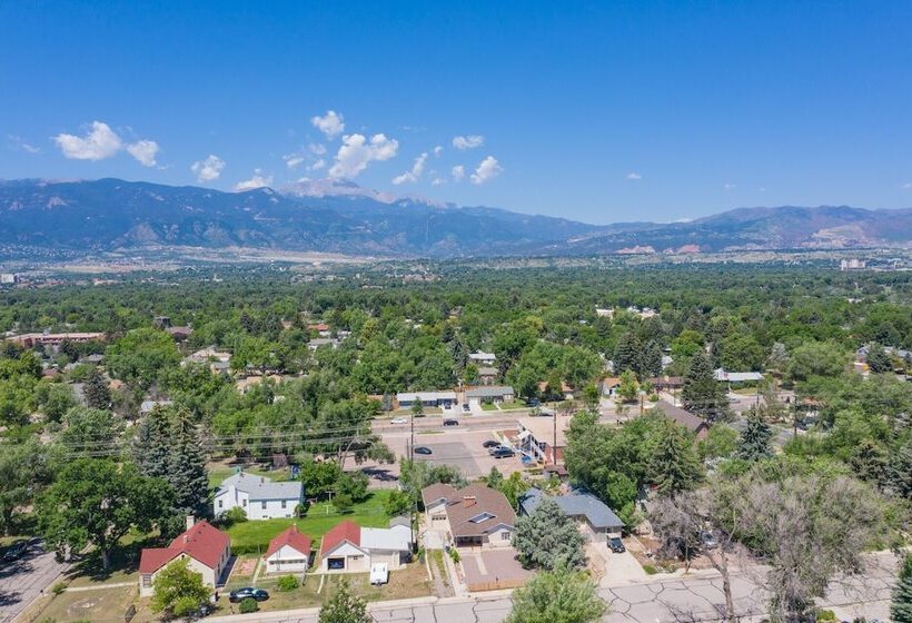 4 Bedroom Mountain View With Firepit & Ping Pong