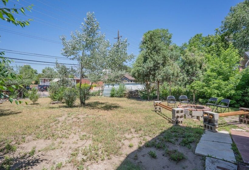 4 Bedroom Mountain View With Firepit & Ping Pong