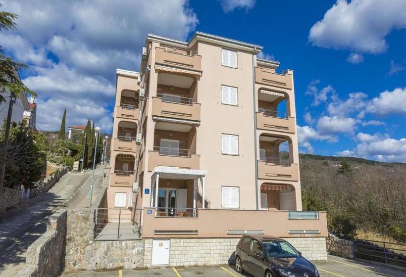 Apartment Color Green