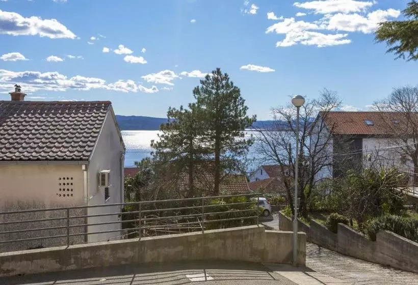 Apartment Color Green