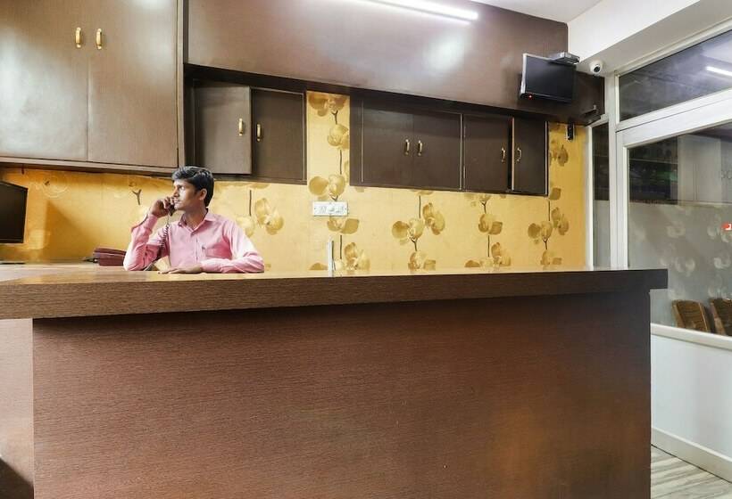 هتل Capital O 49024 Aryavart