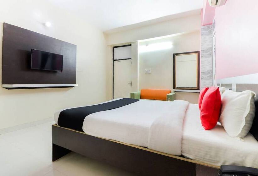 هتل Capital O 49024 Aryavart