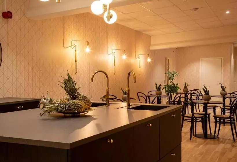 ホテル L Syfabriken