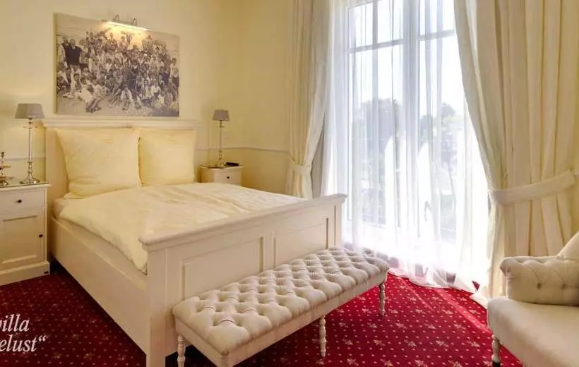 ホテル Strandvilla Seelust