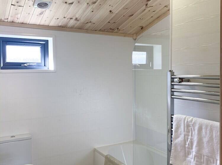 ホテル Woodlakes Park By Liv Retreats