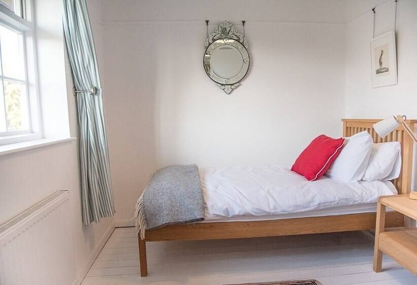 Partridge Cottage, Shottisham