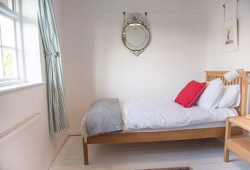 Partridge Cottage, Shottisham