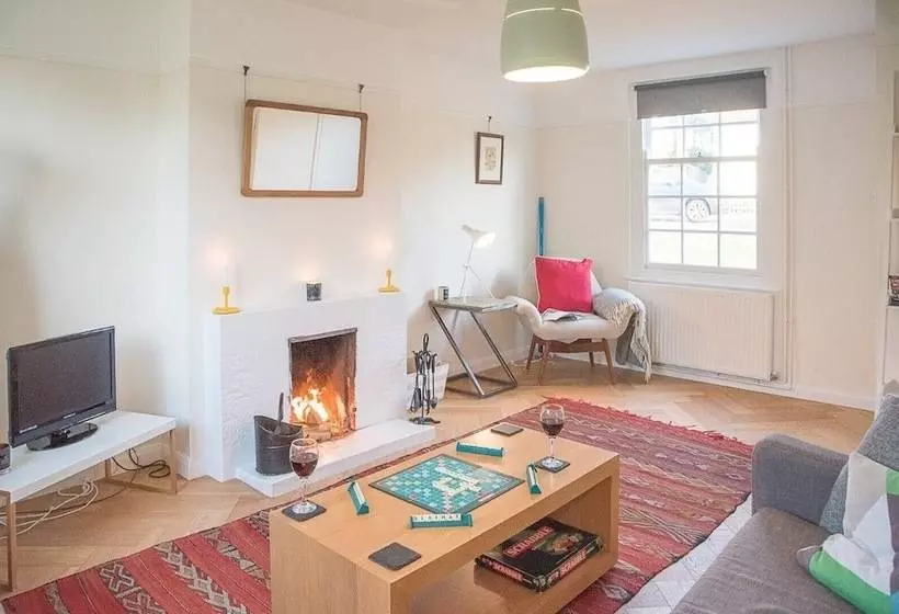 Partridge Cottage, Shottisham