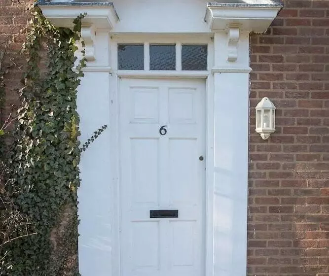 Partridge Cottage, Shottisham