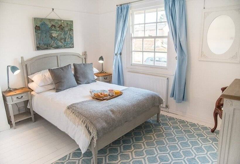 Partridge Cottage, Shottisham