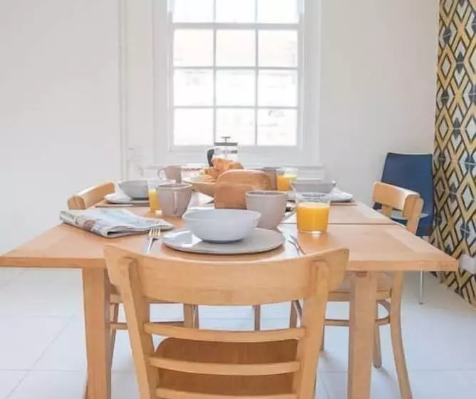 Partridge Cottage, Shottisham