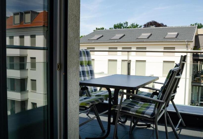 ペンション Boarding Potsdam