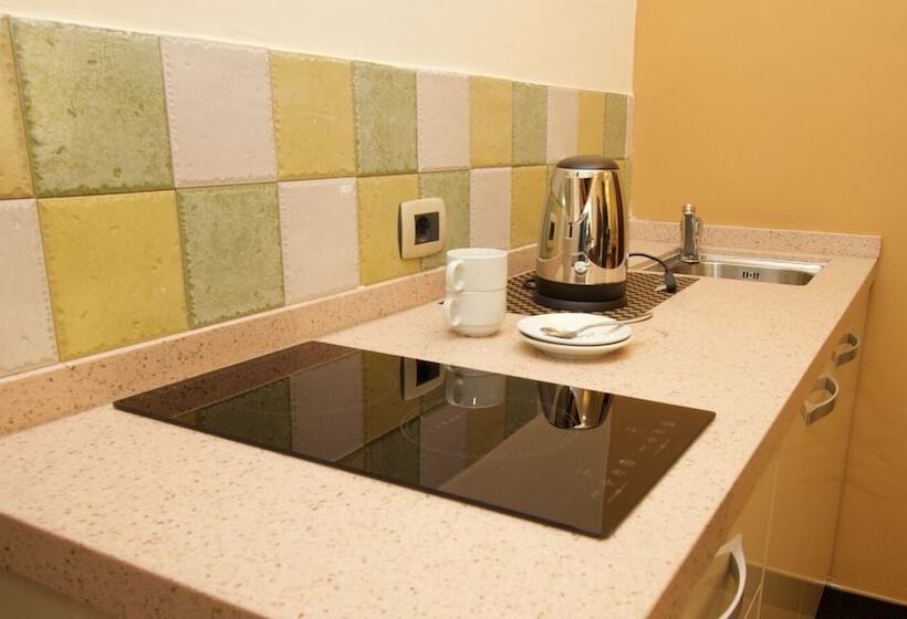 Bealeta Hotel Apartment