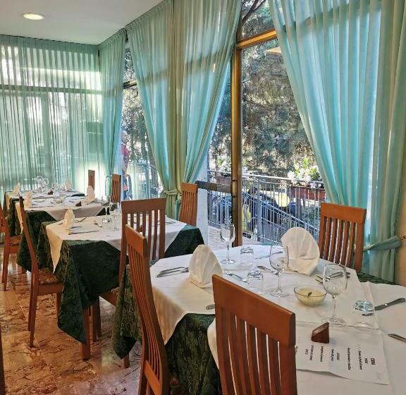 Pine Beach Hotel Rosolina Mare