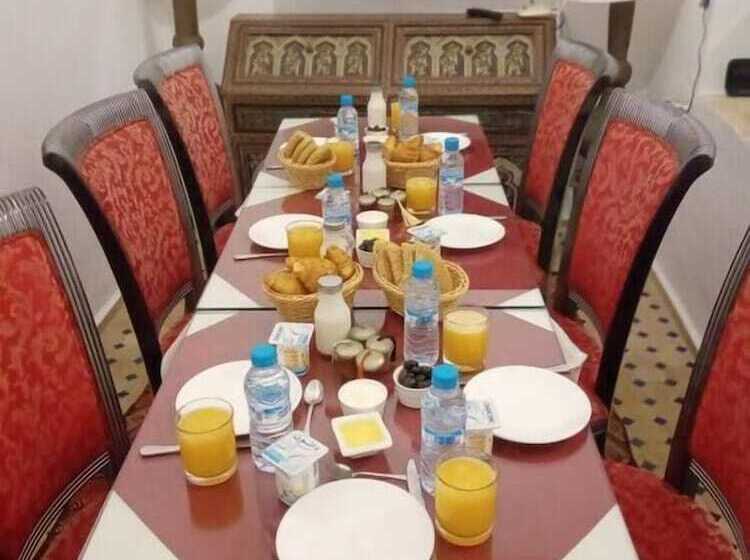 膳宿费 Dar Tinjâa