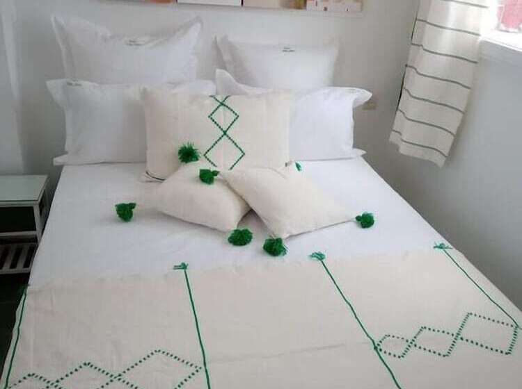 膳宿费 Dar Tinjâa