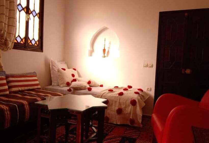 膳宿费 Dar Tinjâa