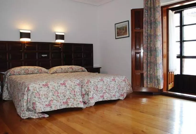 Hotelli El Hidalgo De Quijas