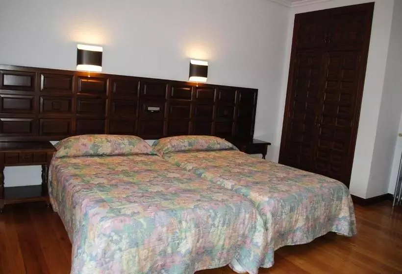 Hotelli El Hidalgo De Quijas