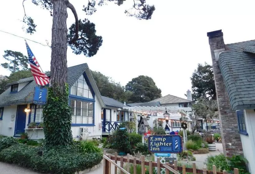 Hotelli Lamp Lighter Inn And Sunset Suites