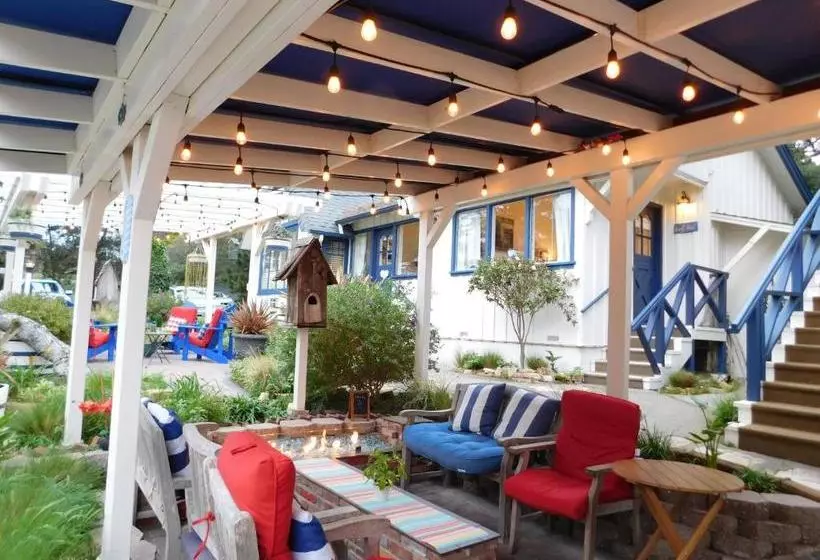 Hotelli Lamp Lighter Inn And Sunset Suites