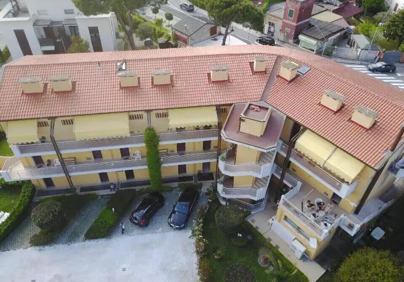 Hotelli Residence Il Caminetto