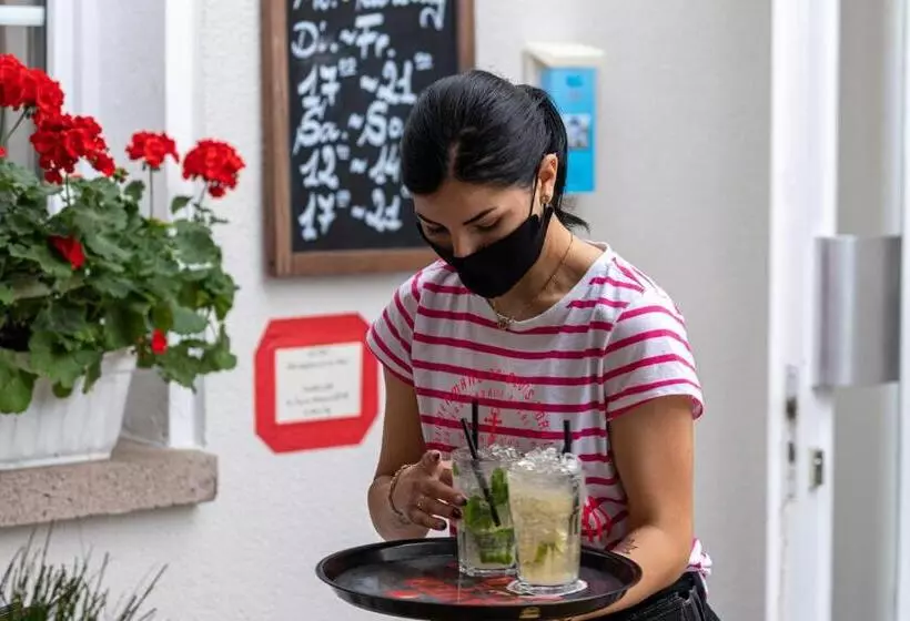 Hotelli Strandhaus Wotan