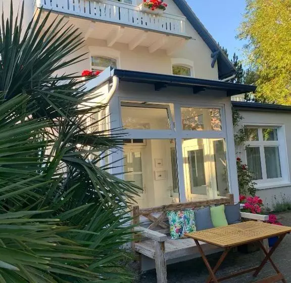 Hotelli Strandhaus Wotan