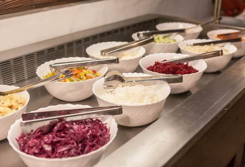 فندق Tonis Tenne