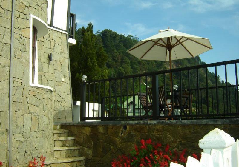 Hotel Villa De Roshe