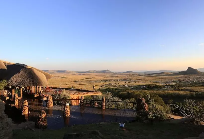 ホテル Isandlwana Lodge